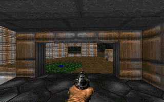 Doom-E1M1CourtyardDoorUD.png